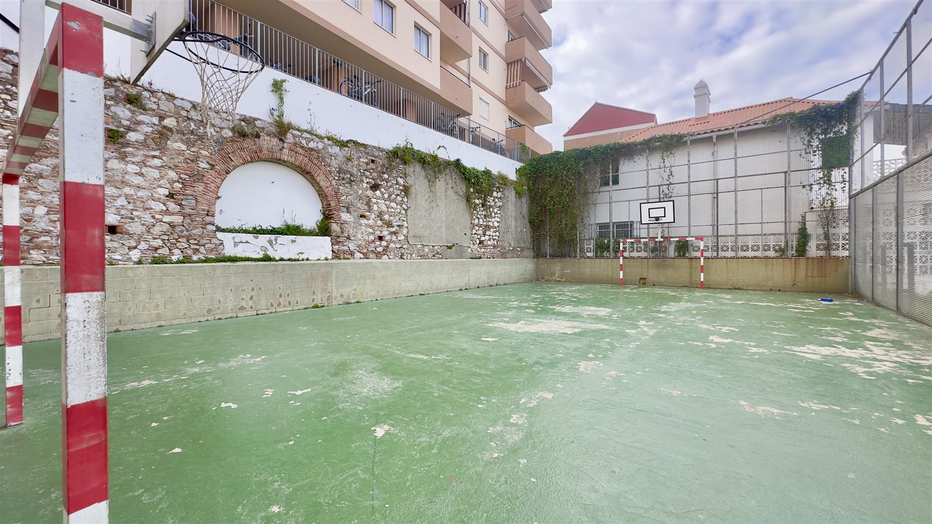 Image of Apartment - 3 Bedrooms - 2 Bathrooms for Sale in Vineyards-Gibraltar, Image 20
